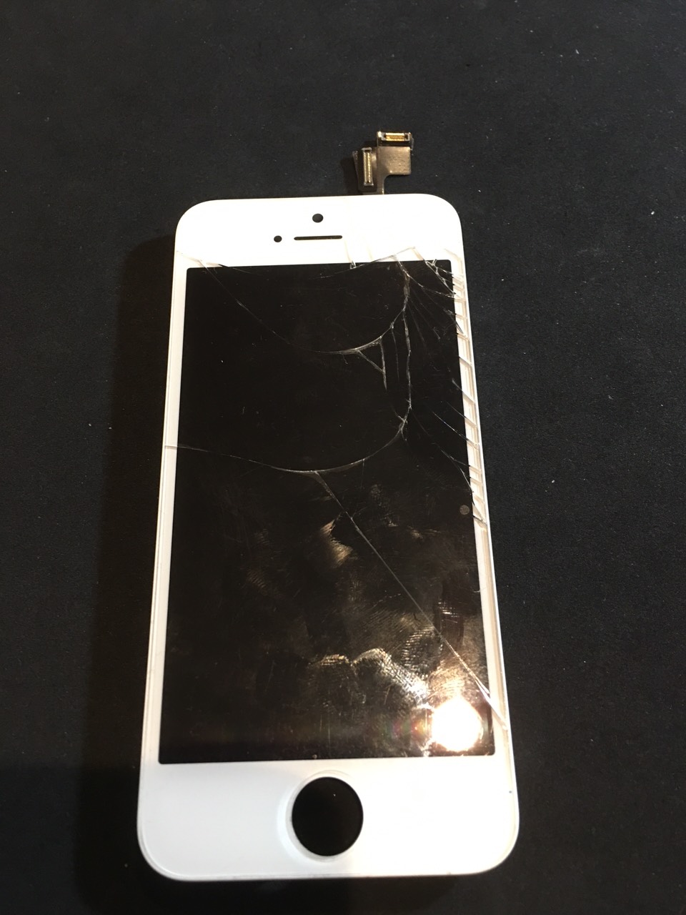 2.17 | iphone5Swhite | フロントガラス交換修理