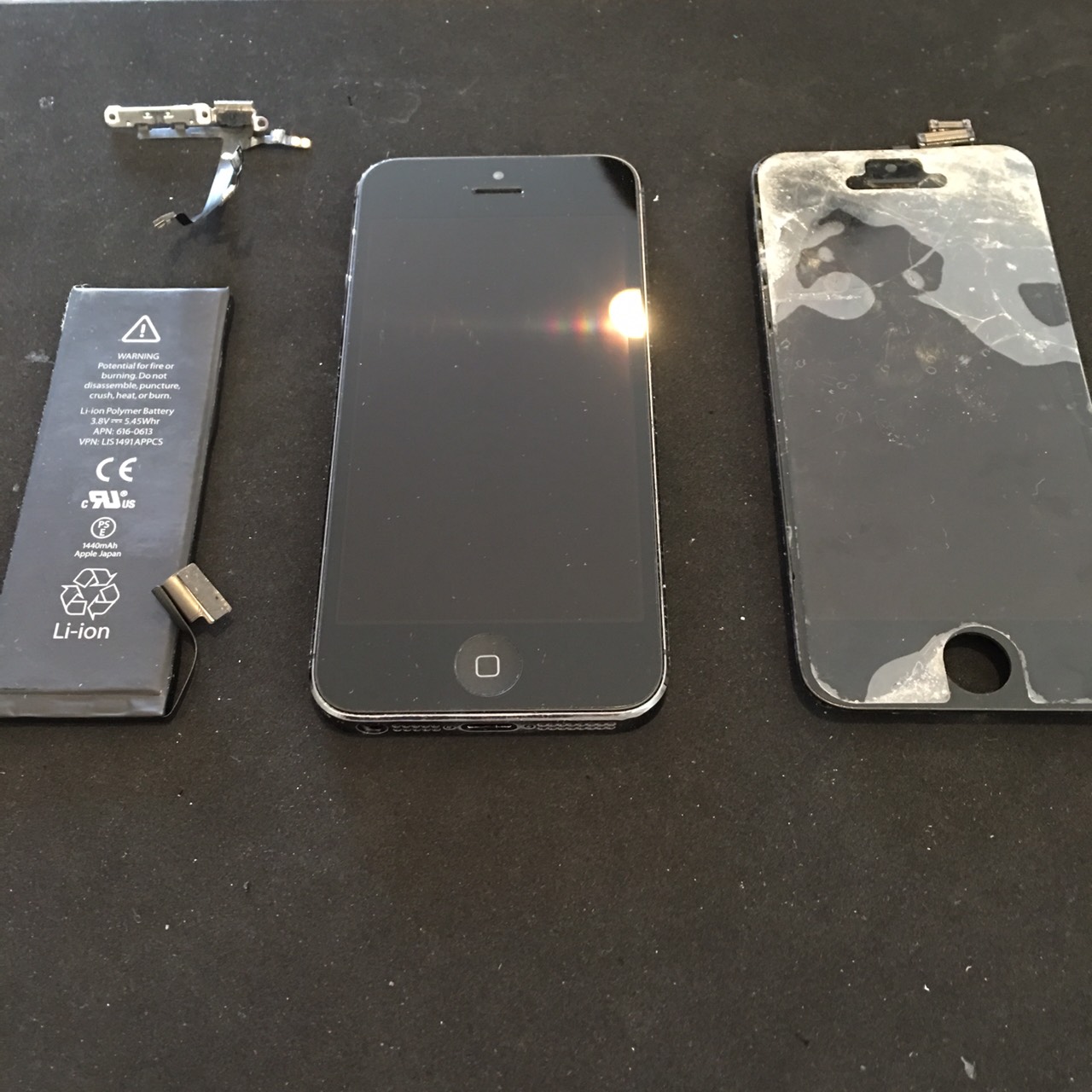 3.22 |iPhone5black | パネル、バッテリー、スリープボタン交換修理